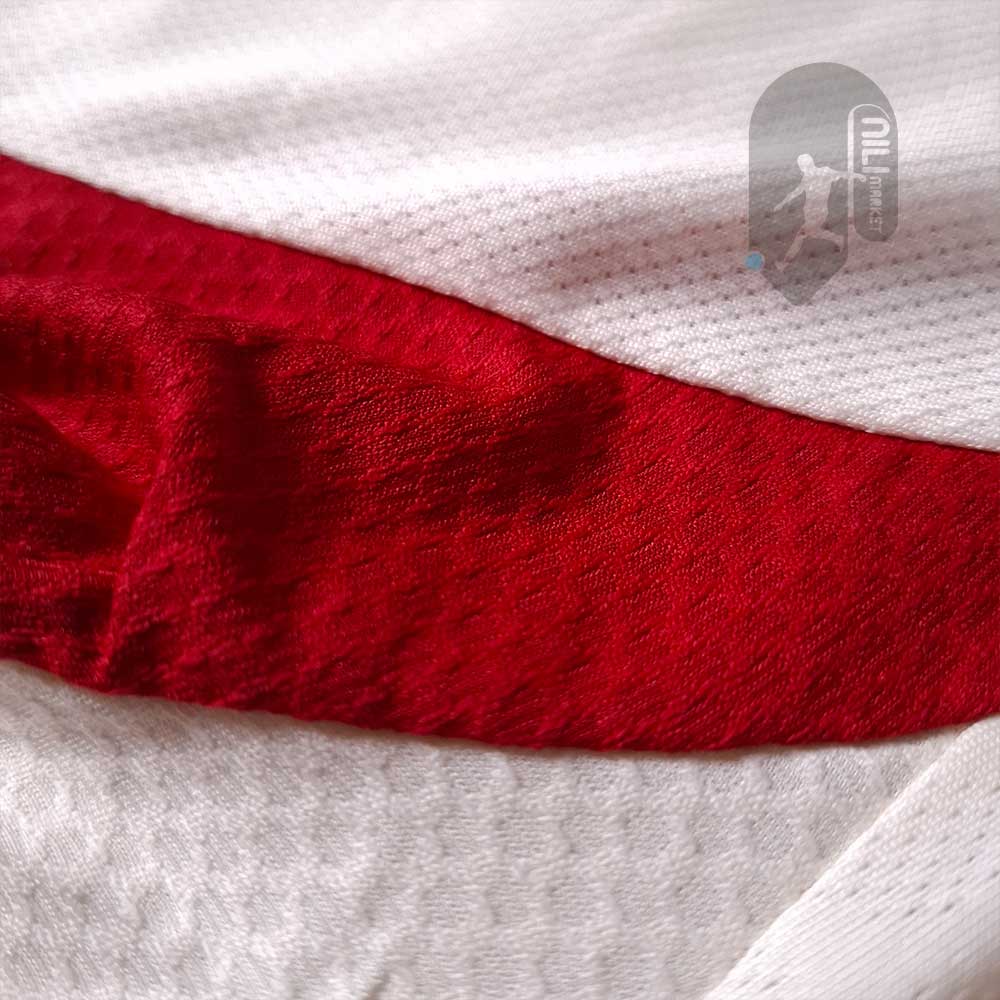 لباس دوم لیورپول ( ورژن پلیر - قواره جذب -  فصل 2025/2026)