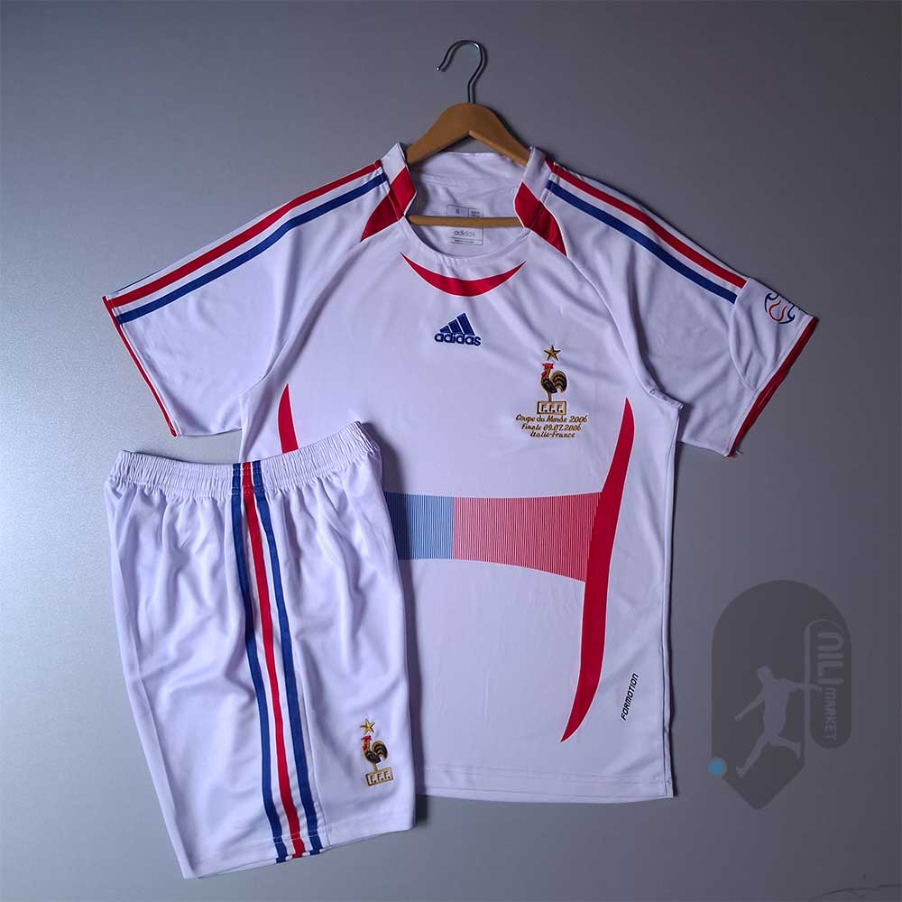 لباس کلاسیک فرانسه (ورژن هوادار - جام جهانی سال 2006) به همراه شورت ورزشی