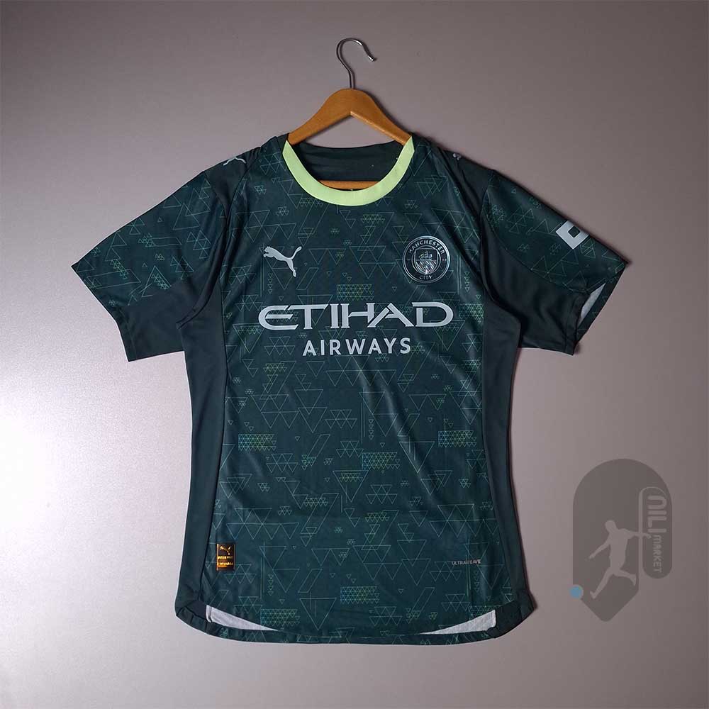 لباس چهارم منچسترسیتی با همکاری EA Sports ( ورژن پلیر - قواره جذب -  فصل 2025/2026)