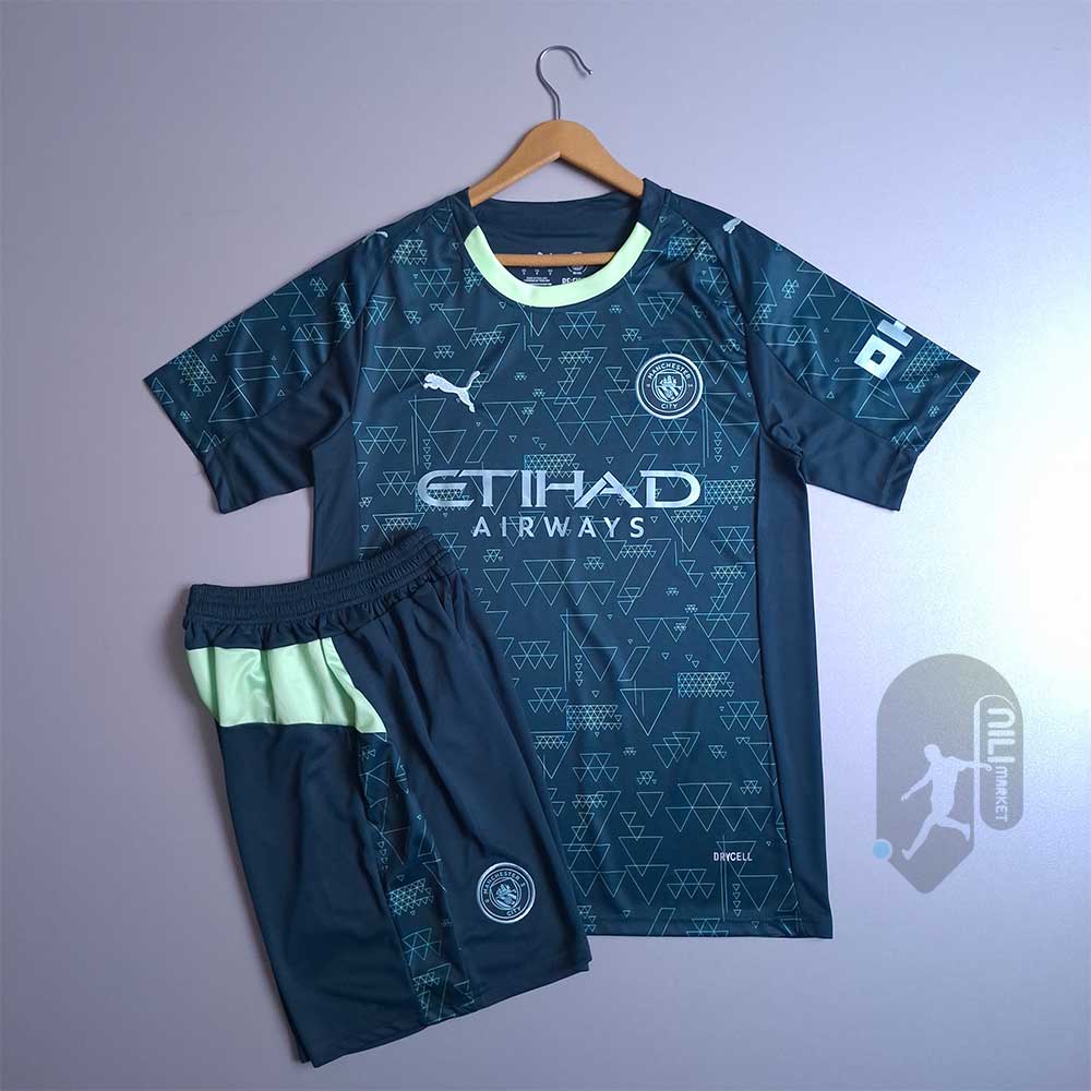 لباس چهارم منچسترسیتی با همکاری EA Sports ( ورژن هوادار -  فصل 2025/2026) به همراه شورت ورزشی