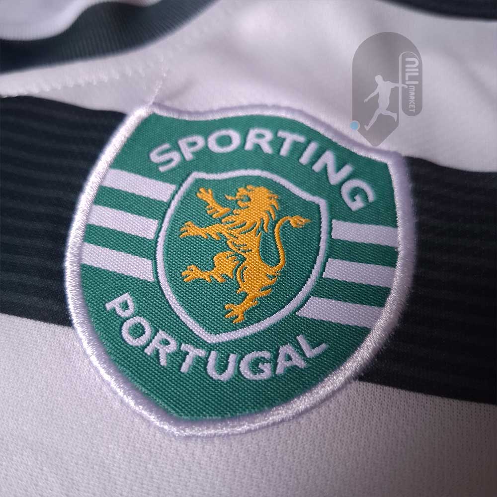 لباس بچگانه کلاسیک اسپورتینگ لیسبون (  سال 2002 ) به همراه شورت ورزشی