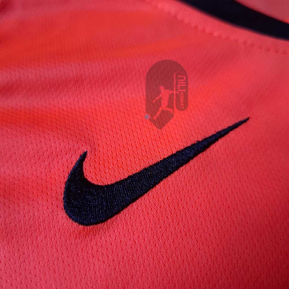 لباس سوم بچگانه بارسلونا فصل 2025/2026  | همراه شورت ورزشی