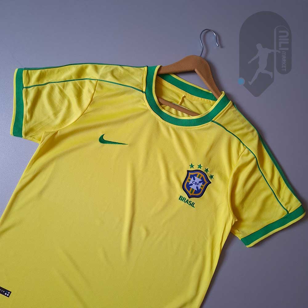 لباس کلاسیک بزریل (ورژن هوادار - سال 1998) به همراه شورت ورزشی