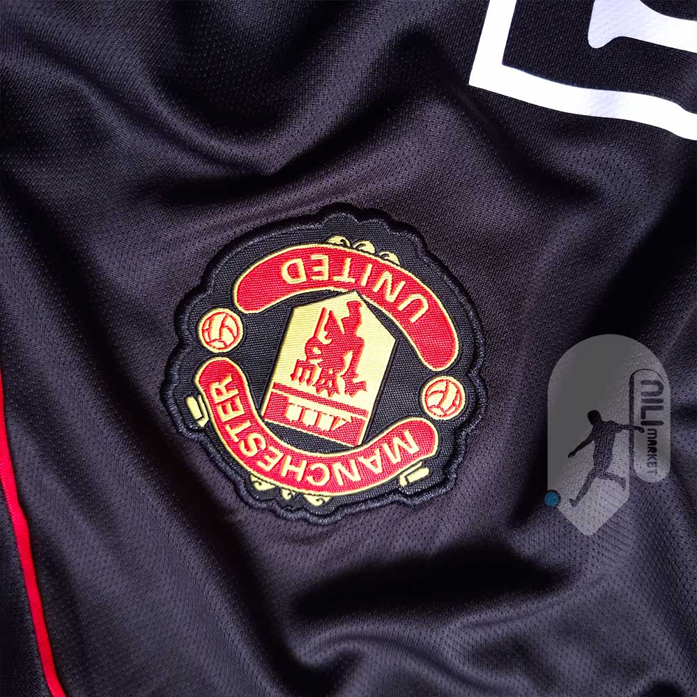 لباس دوم کلاسیک منچستریونایتد (ورژن هوادار - فصل 2007/2008) به همراه شورت ورزشی