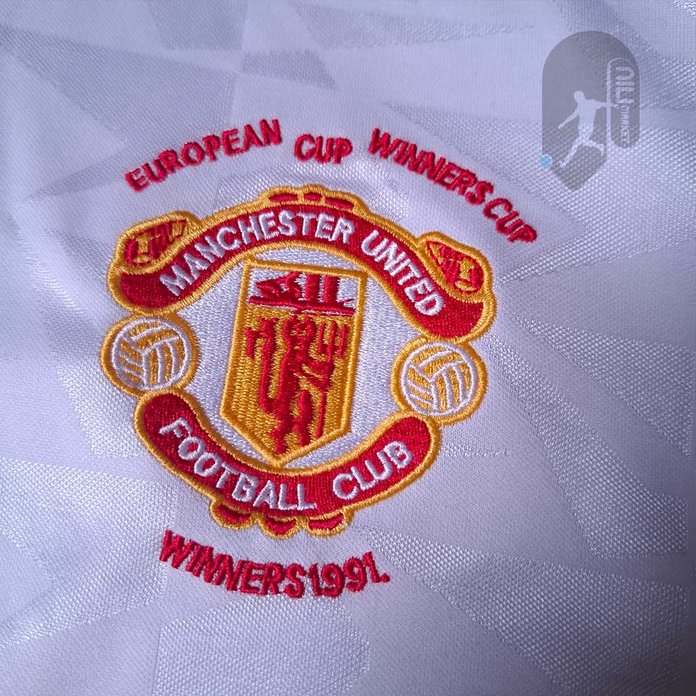 لباس دوم کلاسیک منچستریونایتد - سال 1991 