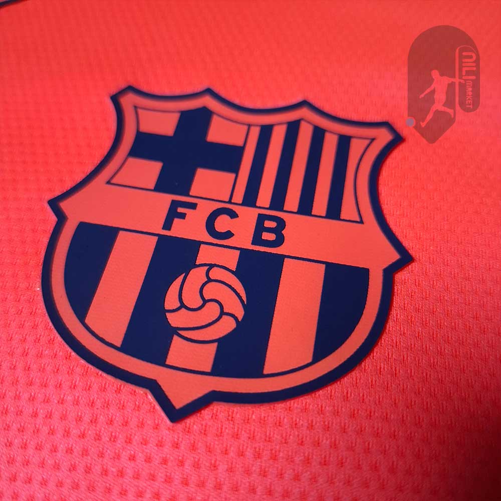 لباس سوم بارسلونا ( ورژن پلیر -  فصل 2025/2026) همراه با شورت ورزشی