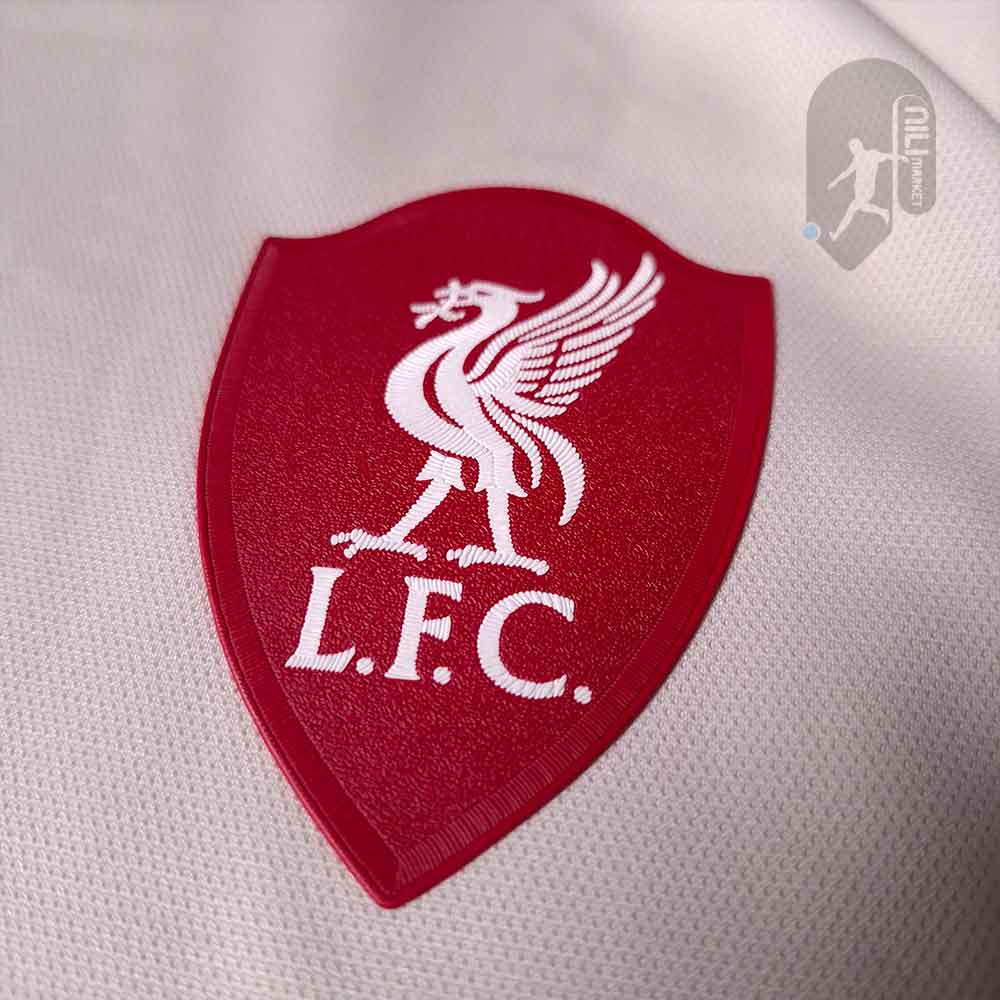 لباس دوم لیورپول ( ورژن پلیر -  فصل 2025/2026) به همراه شورت وزرشی