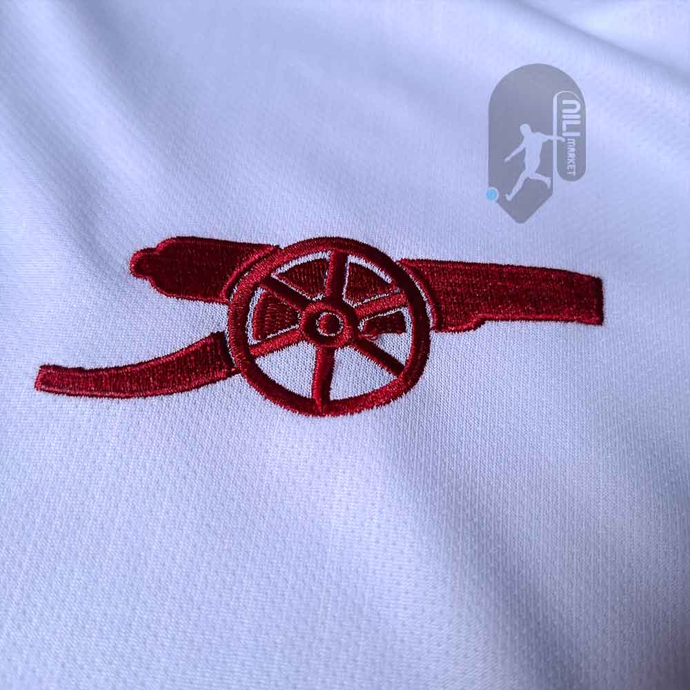 لباس دوم آرسنال ( ورژن هوادار - فصل 2025/2026) به همراه شورت ورزشی