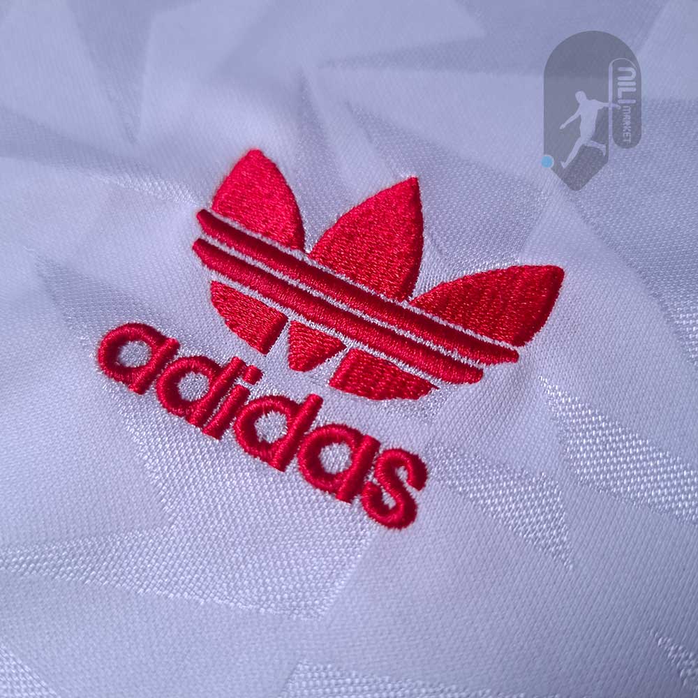 لباس دوم کلاسیک منچستریونایتد - سال 1991 