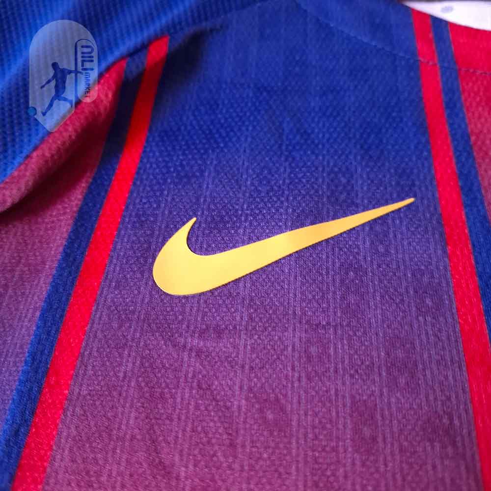 لباس اول بارسلونا ( ورژن پلیر -  فصل 2025/2026) به همراه شورت ورزشی