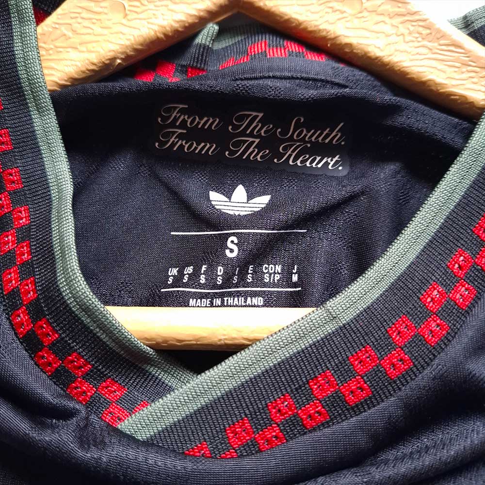 لباس سوم بایرن مونیخ ( ورژن پلیر - قواره جذب- فصل 2025/2026)