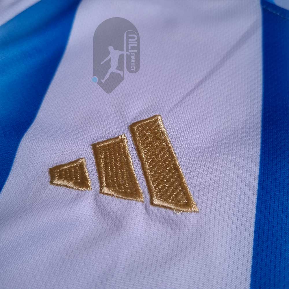 لباس اول آرژانتین (ورژن هوادار  -  سال 2026) به همراه شورت ورزشی