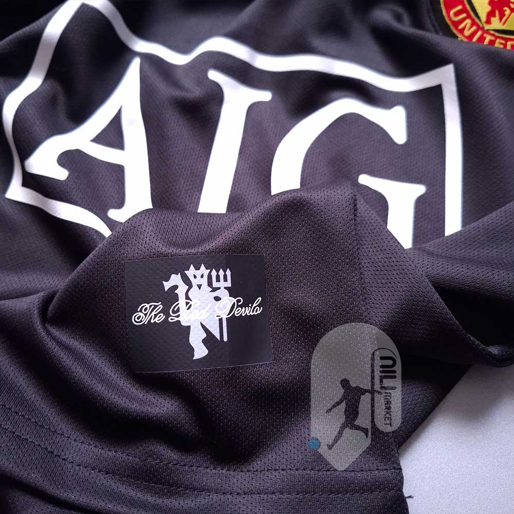 لباس دوم کلاسیک منچستریونایتد (ورژن هوادار - فصل 2007/2008) به همراه شورت ورزشی