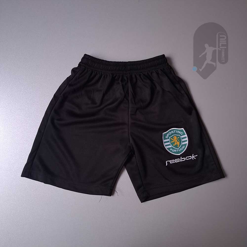 لباس بچگانه کلاسیک اسپورتینگ لیسبون (  سال 2002 ) به همراه شورت ورزشی