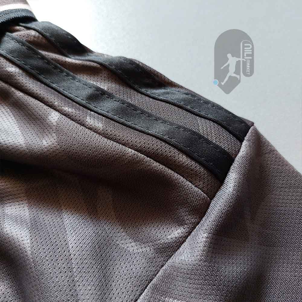 لباس سوم رئال مادرید ( ورژن هوادار - فصل 24/25) به همراه شورت ورزشی