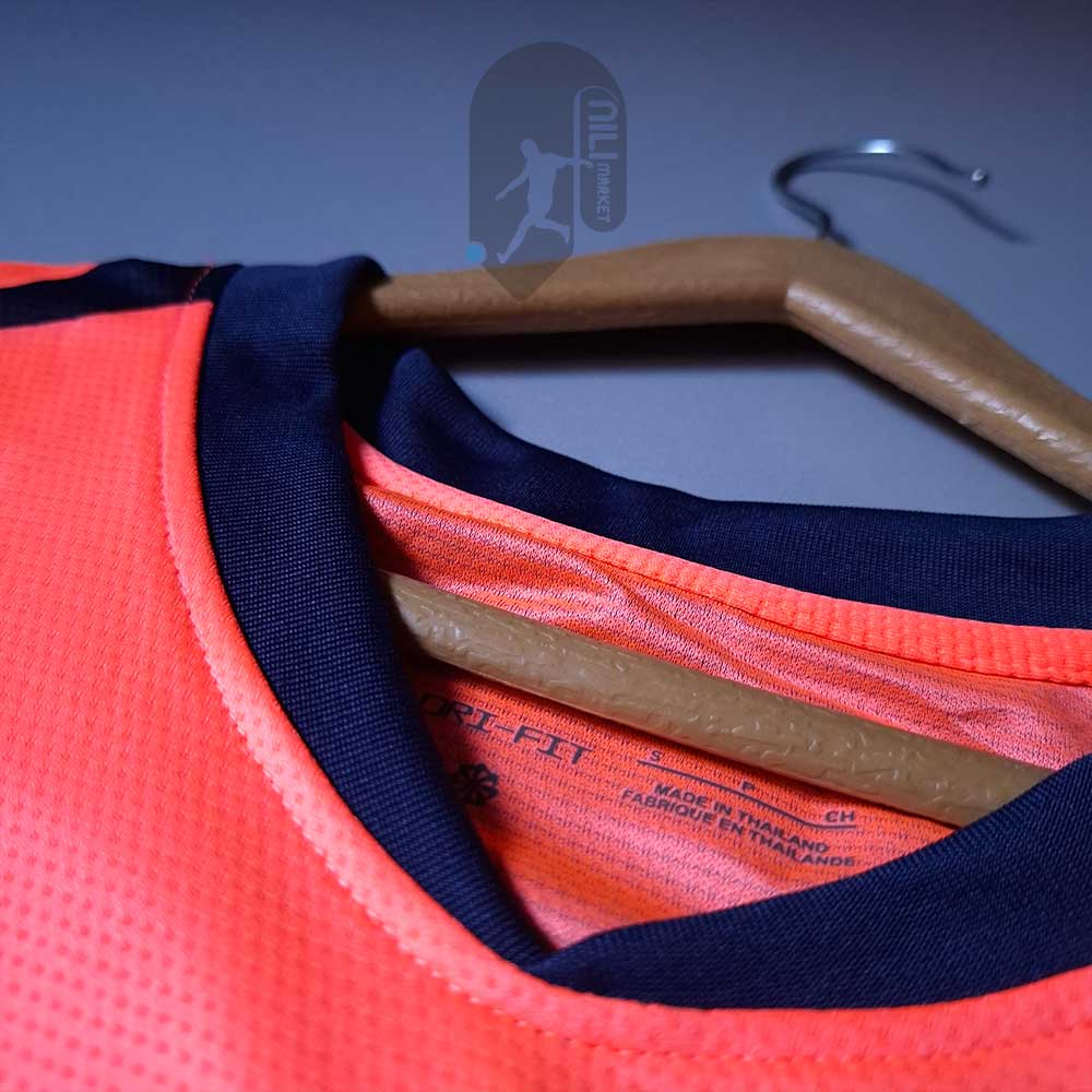 لباس سوم بارسلونا ( ورژن پلیر -  فصل 2025/2026) همراه با شورت ورزشی