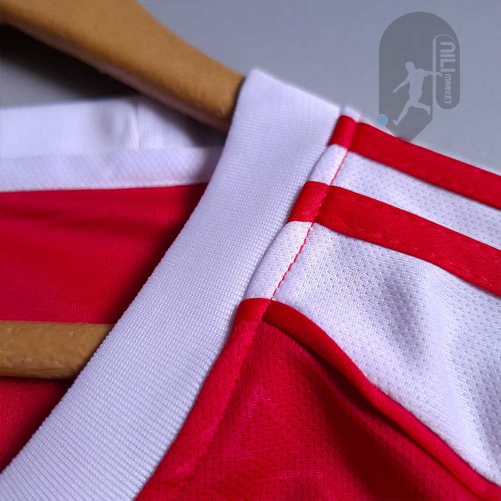 لباس اول آرسنال ( ورژن هوادار - فصل 2025/2026) به همراه شورت ورزشی