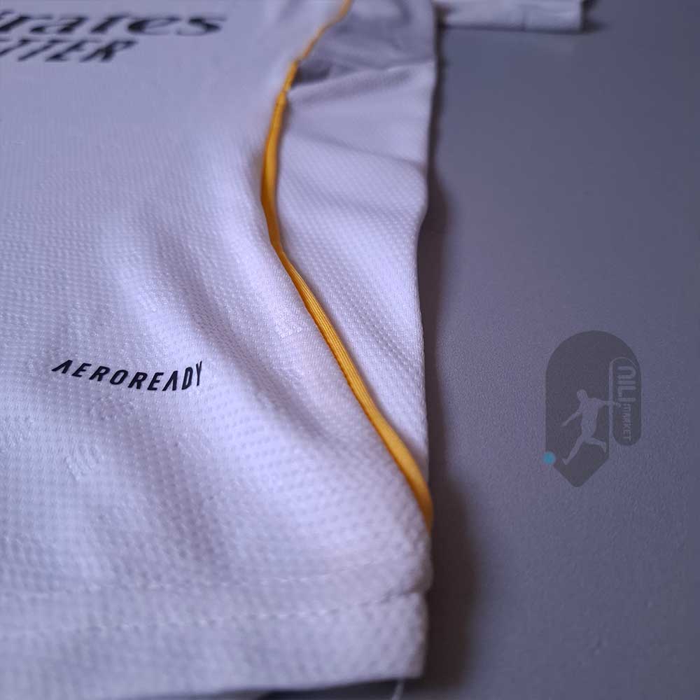 لباس اول رئال مادرید ( ورژن پلیر - فصل 2025/2026) به همراه شورت ورزشی