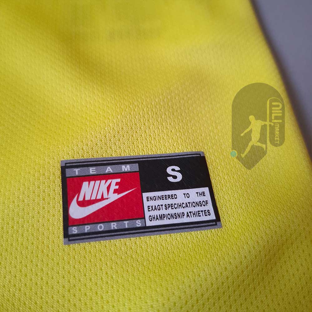 لباس کلاسیک بزریل (ورژن هوادار - سال 1998) به همراه شورت ورزشی