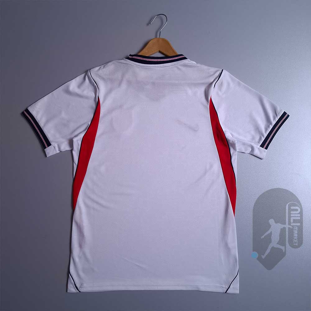 کیت اول انگلیس ( ورژن هوادار - جام جهانی 2026) به همراه شورت ورزشی