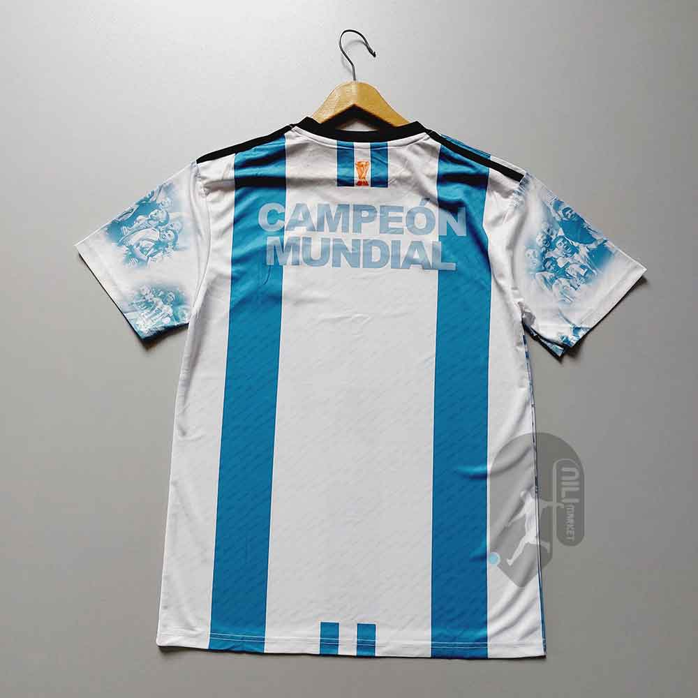 لباس طرح جشن قهرمانی آرژانتین (کیفیت A - ورژن هوادار) به همراه شورت ورزشی