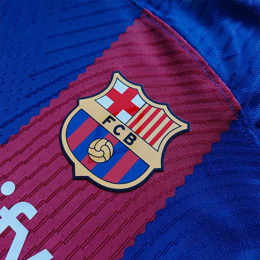 لباس اول بارسلونا ( ورژن پلیر - قواره آزاد -  فصل 23/24)
