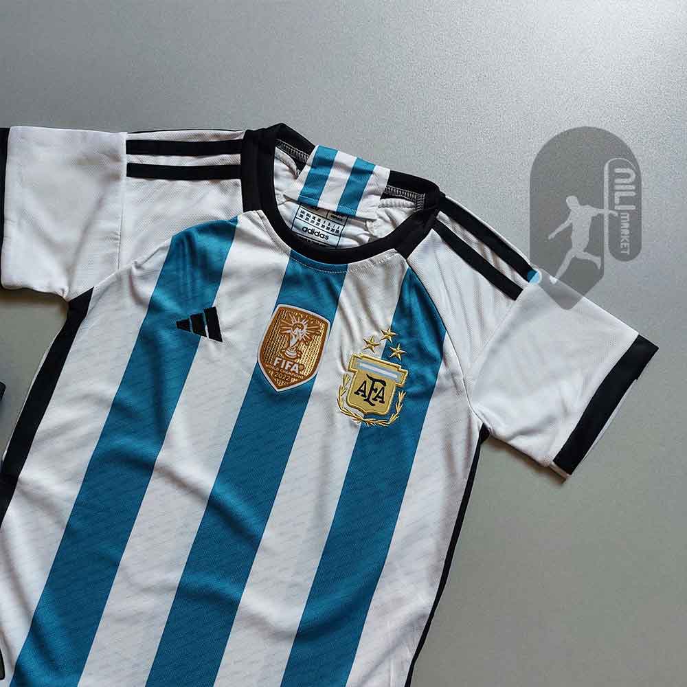 لباس اول آرژانتین - بچگانه (کیفیت A - جام جهانی 2022) به همراه شورت ورزشی