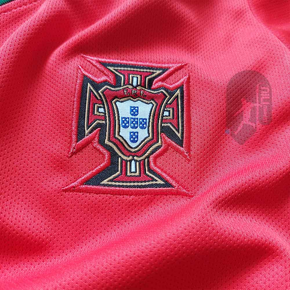 لباس اول پرتغال - بچگانه (طرح یورو 2024) به همراه شورت ورزشی
