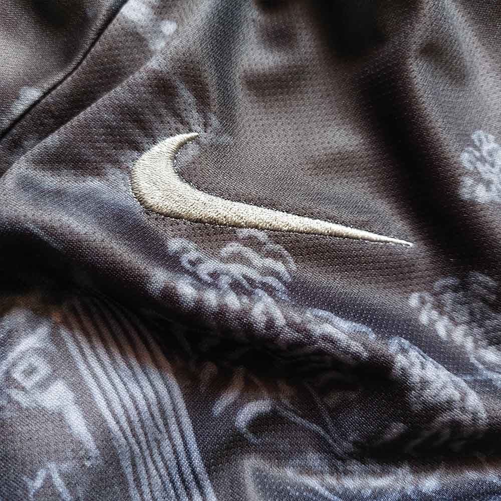 لباس کانسپت بارسلونا ( ورژن هوادار ) همراه با شورت ورزشی