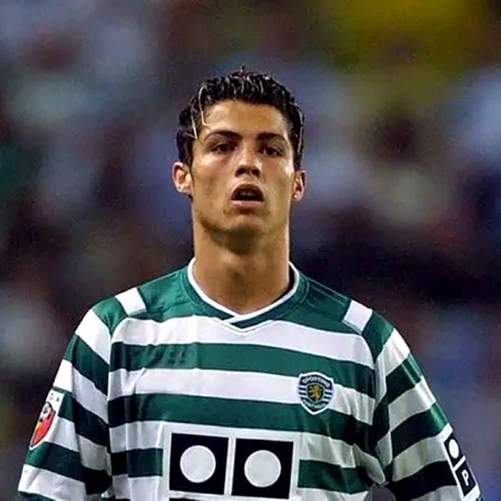 لباس بچگانه کلاسیک اسپورتینگ لیسبون (  سال 2002 ) به همراه شورت ورزشی